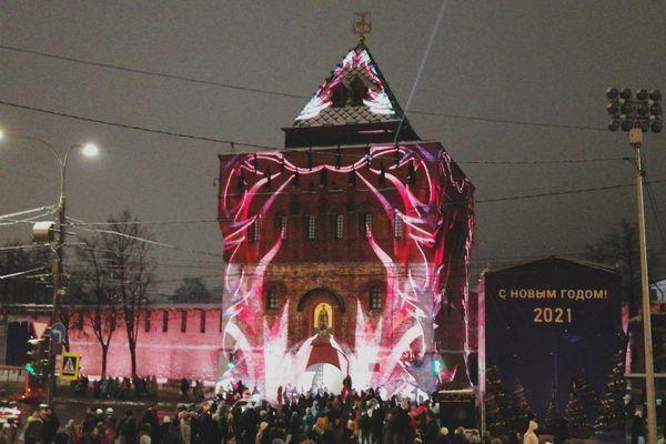 Новогоднее мультимедийное шоу на Дмитриевской башне Нижегородского Кремля