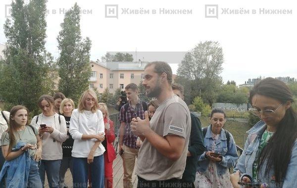 Евгений Пыхтин рассказывает о спектакле-прогулке в Нижнем Новгороде