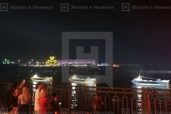Валдаи участвовали в гала-шоу на воде в Нижнем Новгороде