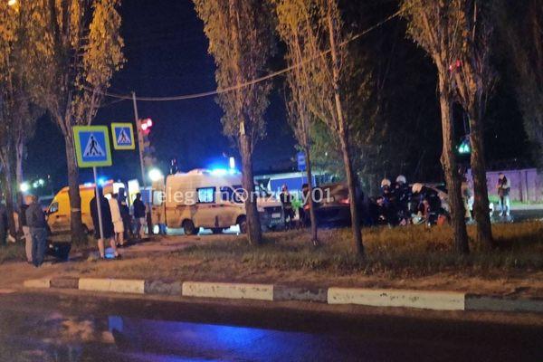 Машины столкнулись в Канавинском районе Нижнего Новгорода.