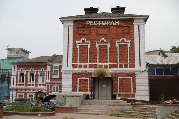 Восстановленный фасад здания на улице Красная Слобода в Нижнем Новгороде.