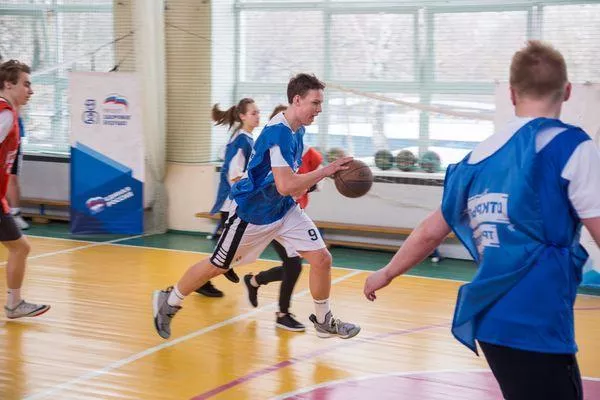 Спортсмены БК «Нижний Новгород» провели мастер-класс для старшеклассников