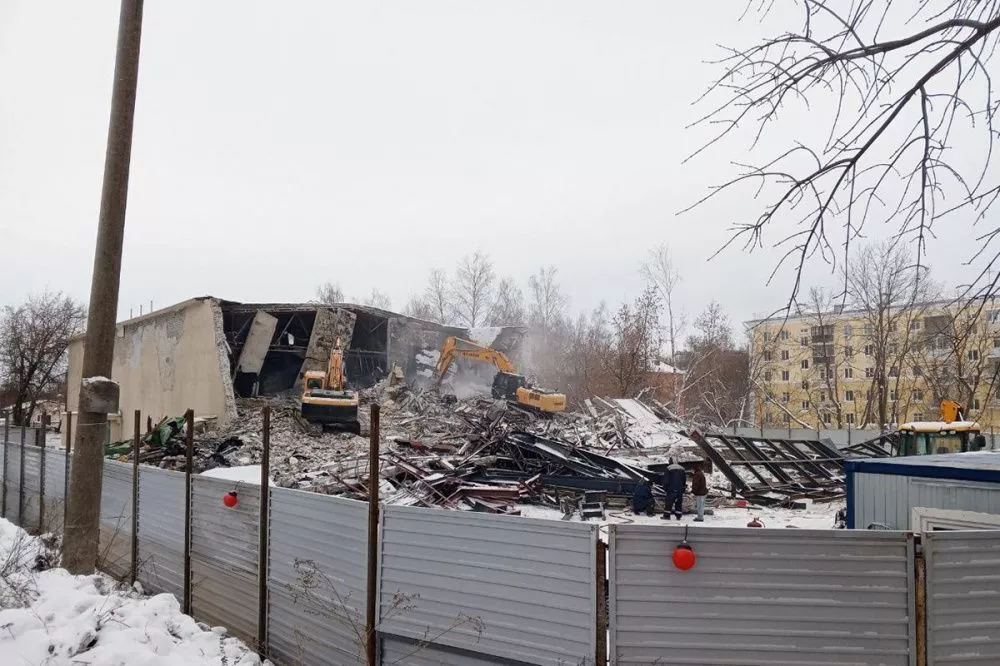 Снос здания кинотеатра «Электрон» полностью завершен в Нижнем Новгороде