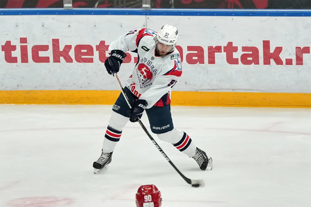 24-летний форвард «Торпедо» Коваленко надеется начать новый сезон в НХЛ