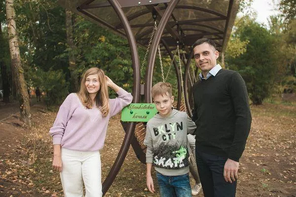 Панорамные качели установили в парке «Швейцария» по эскизу юного нижегородца