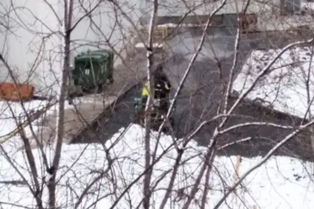 Нижегородского подрядчика внесли в черный список за укладку асфальта в снег