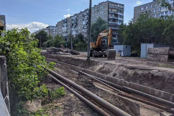 Почти 60 деревьев вырубили в Ленинском районе Нижнего Новгорода из-за новой теплотрассы 