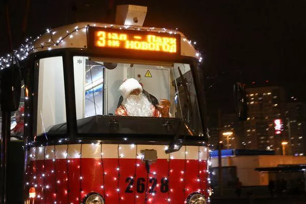 Фото Уже 14 декабря 2020 новогодние трамваи снова появятся в Нижнем Новгороде - Новости Живем в Нижнем