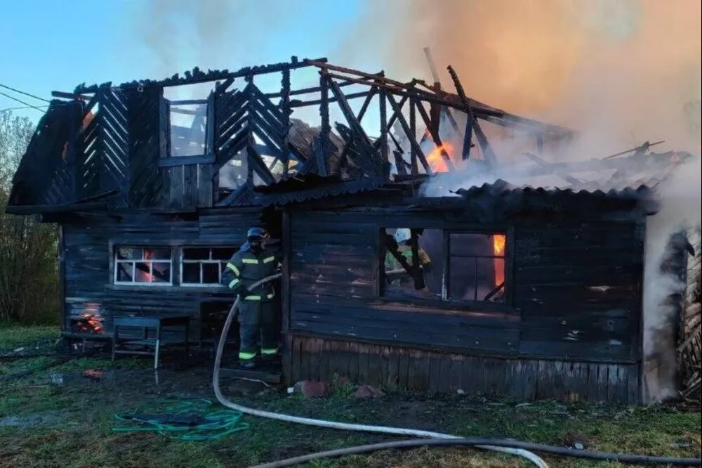 Два жилых дома сгорели в поселке Ветлужском Нижегородской области