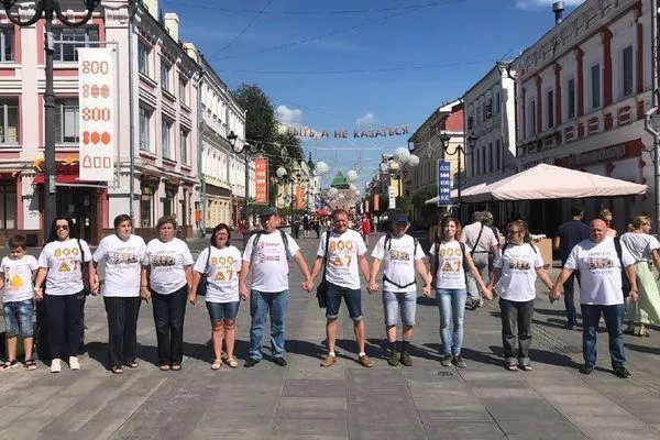 Дольщики ЖК «Новинки Smart City» устроили флешмоб в Нижнем Новгороде