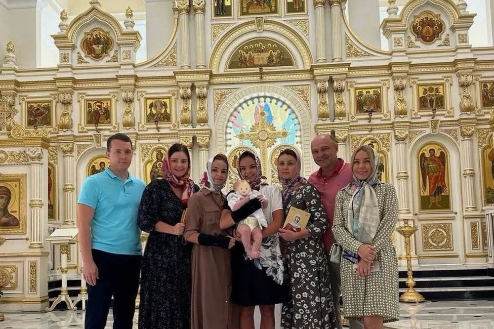 Фото Гимнастка Дина Аверина стала крестной для своей племянницы - Новости Живем в Нижнем