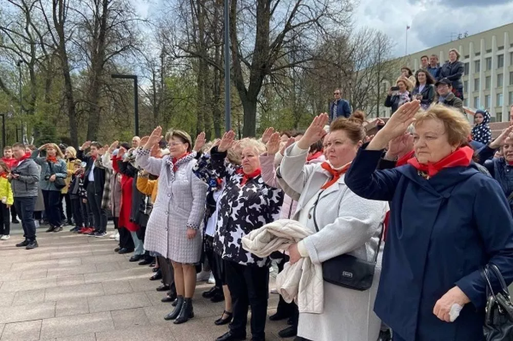 Фото Линейка в честь 100-летия пионерии прошла в Нижегородском кремле 15 мая - Новости Живем в Нижнем