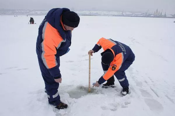 Мониторинг толщины льда провели на водоемах Нижегородской области