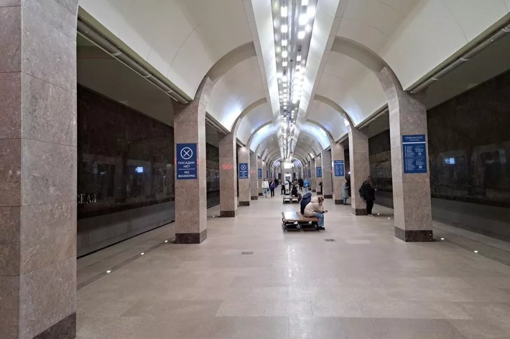 Фото Ограничить входы на станцию метро «Двигатель Революции» планируется с 6 мая - Новости Живем в Нижнем