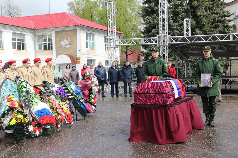 Фото Двоих погибших в ходе СВО военнослужащих похоронили в Нижегородской области - Новости Живем в Нижнем
