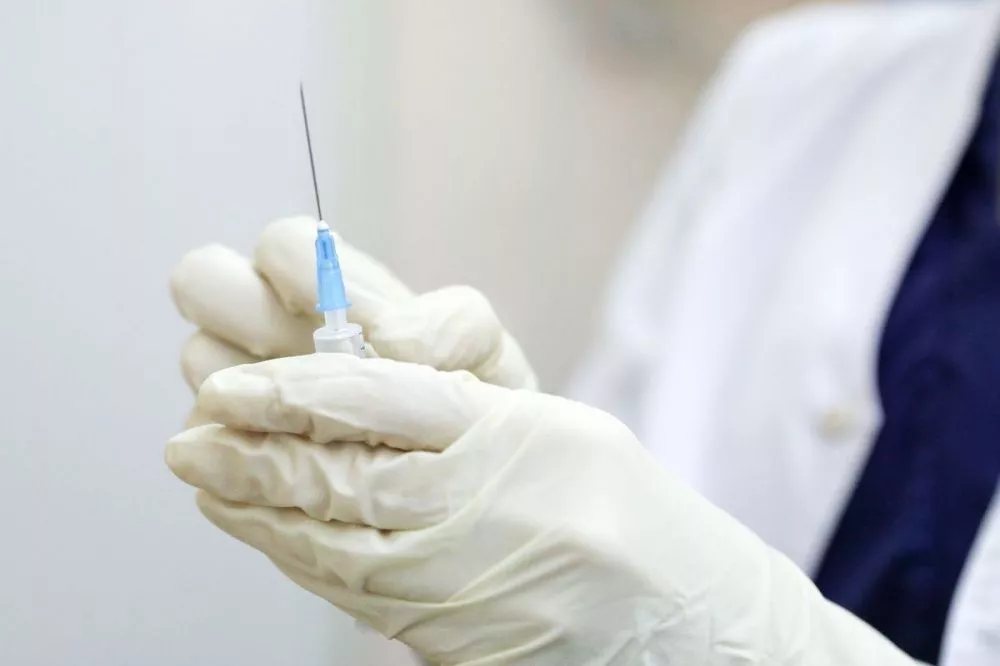 Фото 985 подростков сделали прививку от COVID-19 в Нижегородской области - Новости Живем в Нижнем