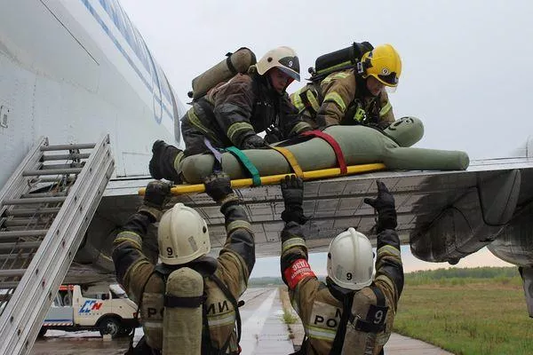 Фото Комплексные учения сотрудников противопожарных служб прошли в аэропорту Стригино - Новости Живем в Нижнем
