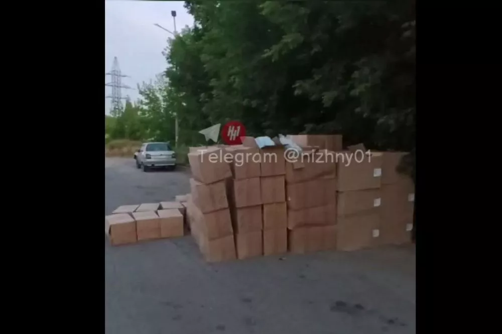 Бесхозные коробки с компонентами для ИВЛ-оборудования нашли на Казанском шоссе