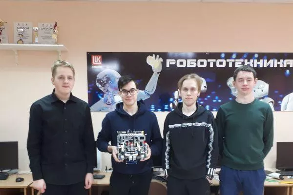 Школьник из Кстова стал призером олимпиады «Робофест»