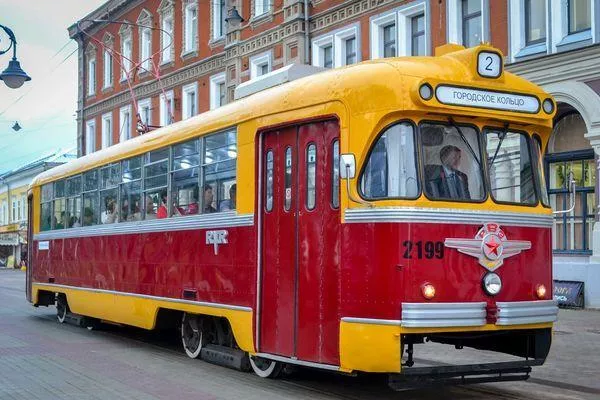 Жители Нижнего Новгорода требуют отказаться от закупки ретро-трамваев за 946 миллионов рублей