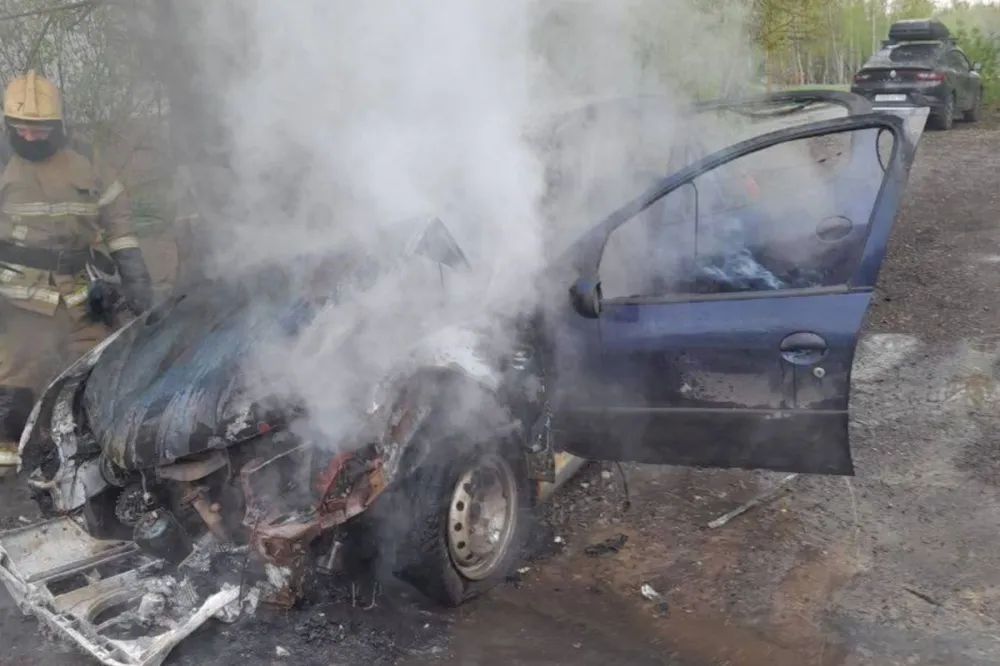Автомобиль сгорел в Канавинском районе Нижнего Новгороде 26 апреля