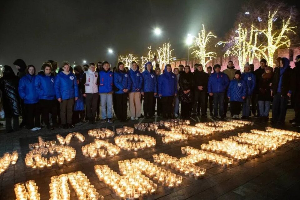 Фото 200 нижегородских волонтеров присоединились к акции «Свеча Памяти» - Новости Живем в Нижнем